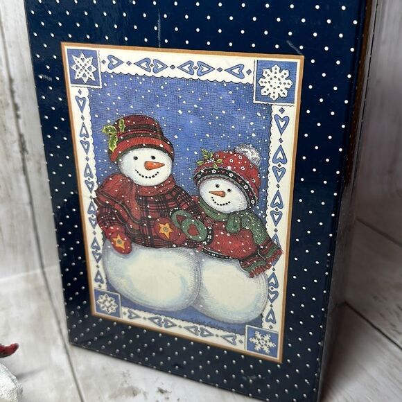 Lang & Wise Hand in Hand Snow Couple 2000 #76600408 - Picture 7 of 8